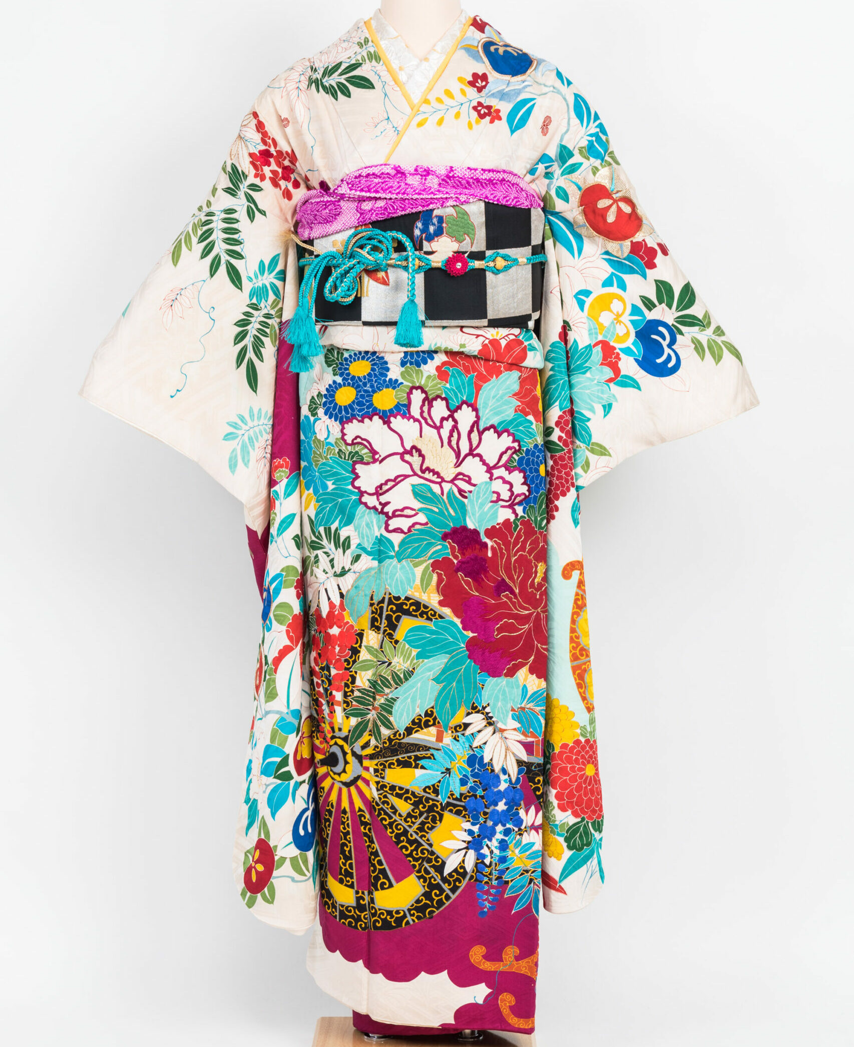 梅に花丸紋　華やかアンティーク着物 花丸と雲取り＊椿 牡丹 梅 菊 赤 ピンク イエロー グリーン 花 袴 卒業式 アンティーク小紋着物 A932