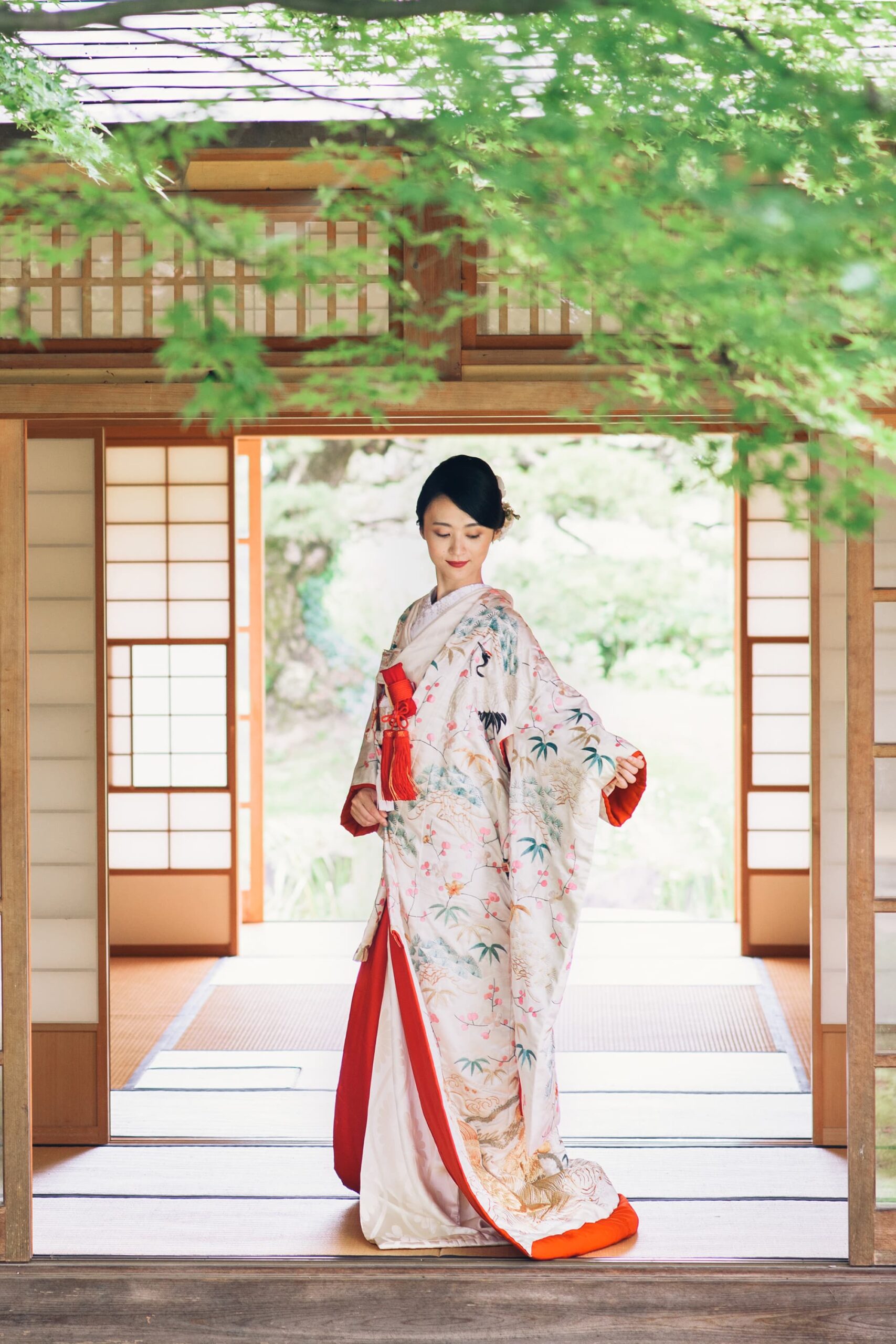 2025年最新版】神前式での色打掛選び！最新トレンドと選択のコツ