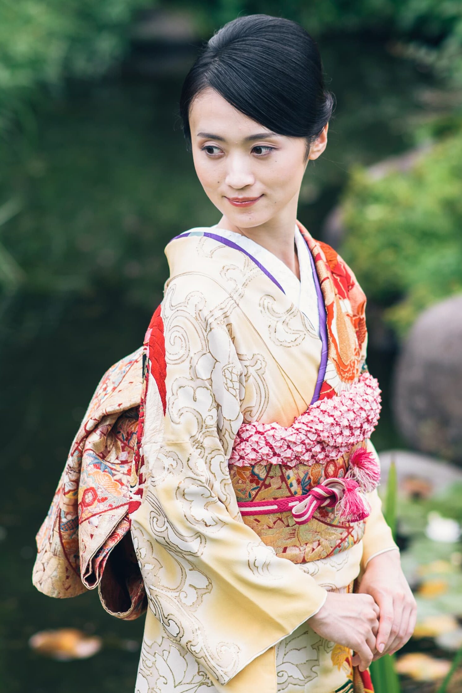 白無垢 打掛けラメ入りイ 白無垢 打掛けラメ入りイ 結婚式に最適な和装打掛のスタイル