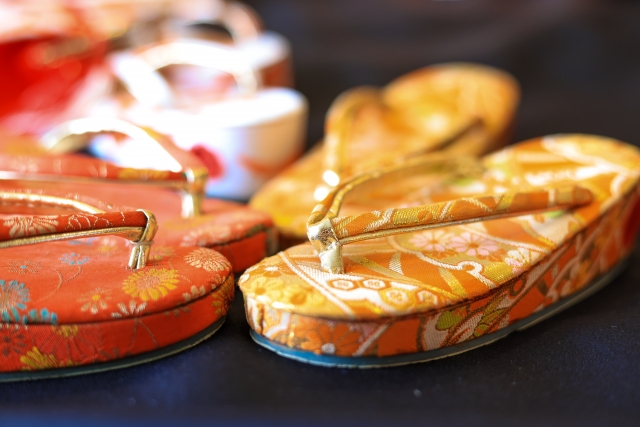 2025年度版】7歳の七五三に！プロ直伝！最適な草履の選び方ガイド